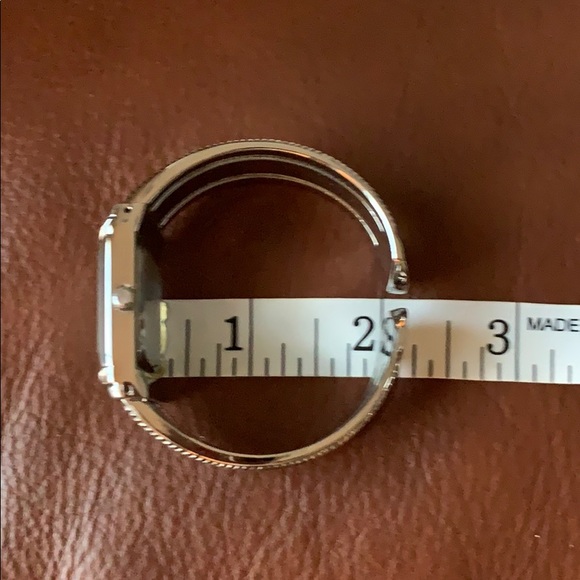 B2GOFREE 🍭Silver cuff bracelet watch - Picture 7 of 7